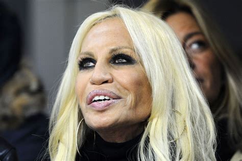 sorella gianni versace|donatella versace.